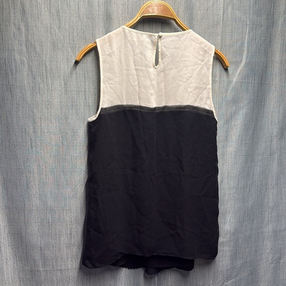 🏴 Banana Republic Cream and Black Sleeveless Tank Top size small - Picture 5 of 9